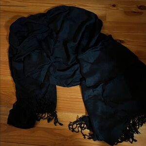 Elegant Black Scarf with Fringe
